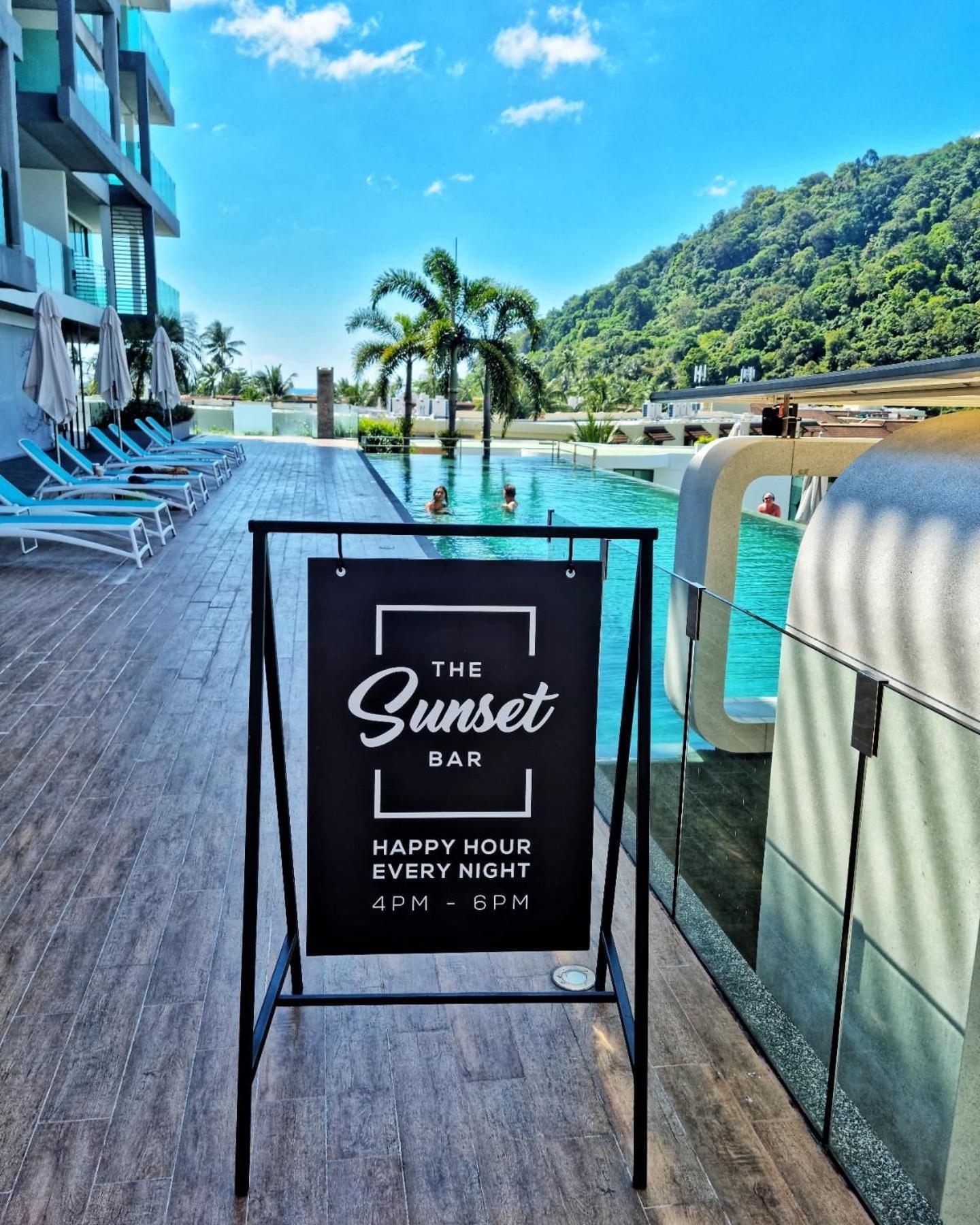 Lets Phuket Twin Sands Resort & Spa Patong Exterior foto
