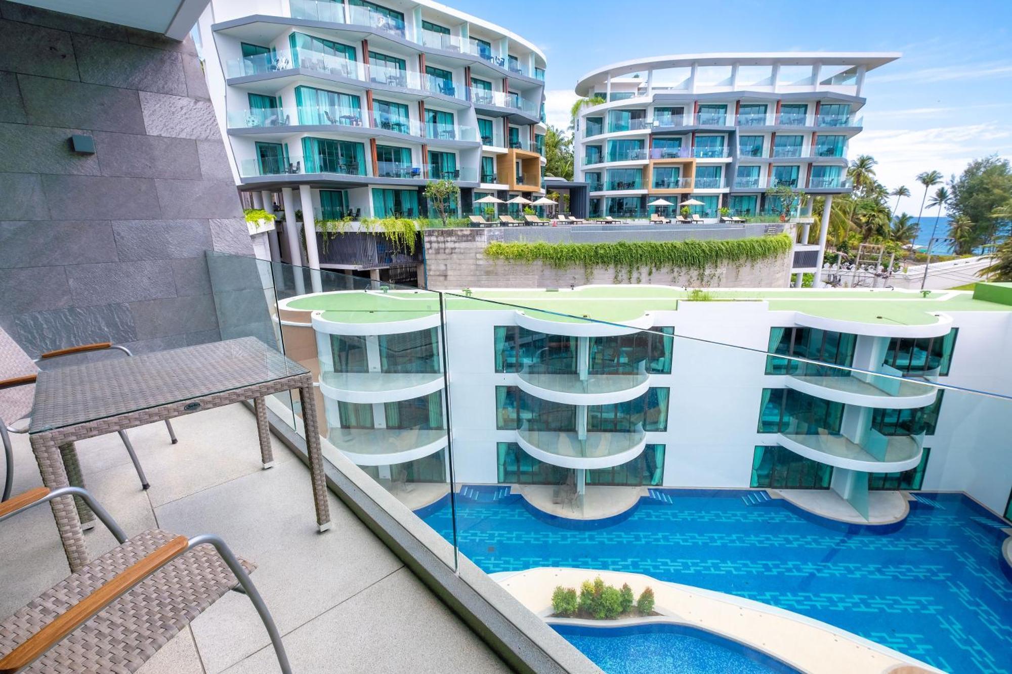 Lets Phuket Twin Sands Resort & Spa Patong Exterior foto